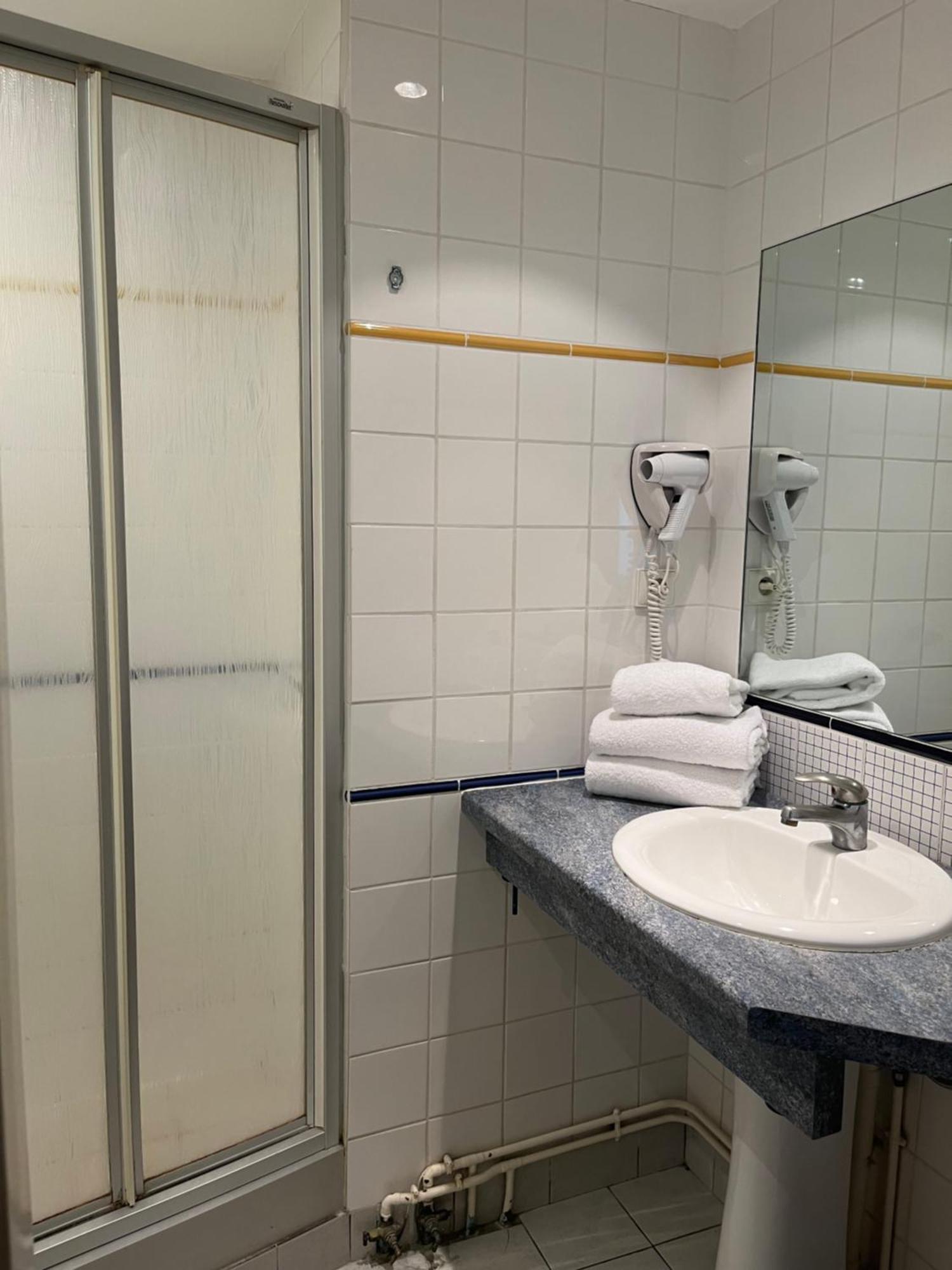 Hotel De Troyes Room photo